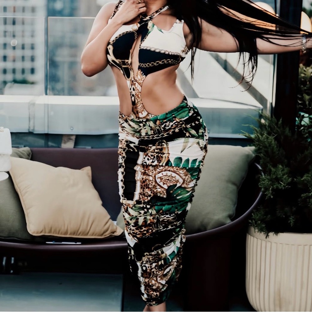 Fashion Nova Green and Black Maxi Dress